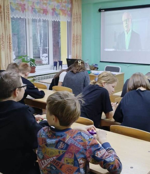 В Сосногорском филиале ГОУ «РЦО» традиционно с 1-8 классах проходят «Разговоры о важном»..