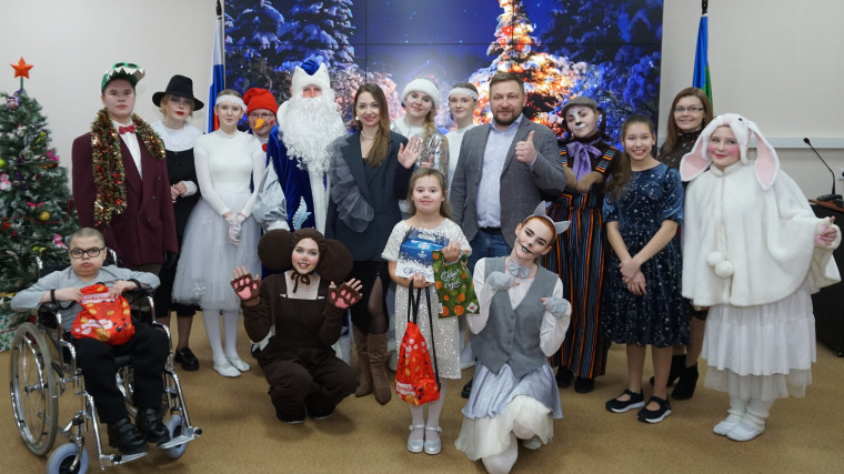 «Новогодний переполох» в Центре дистанционного обучения.