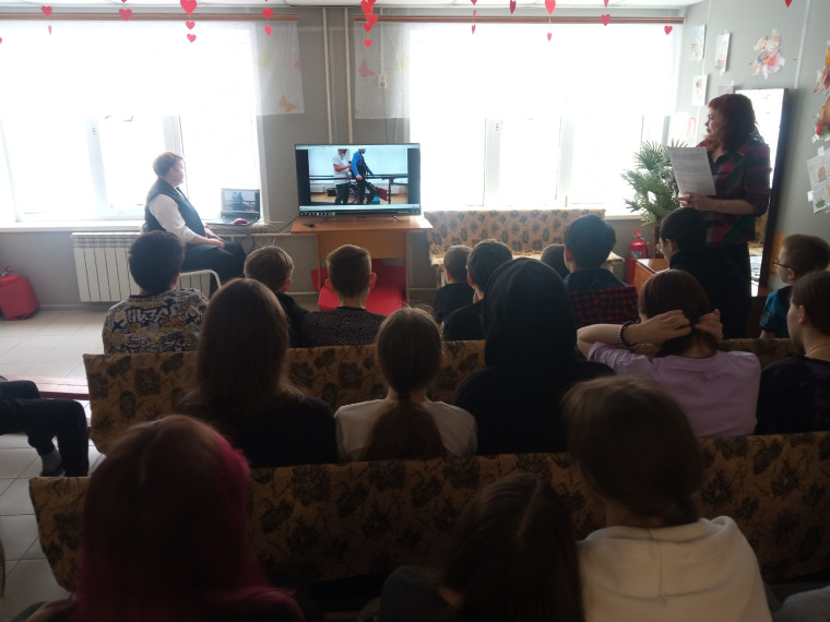 21 апреля в Сосногорском филиале ГОУ РК "РЦО" состоялся очередной урок из цикла «Разговоры о важном».